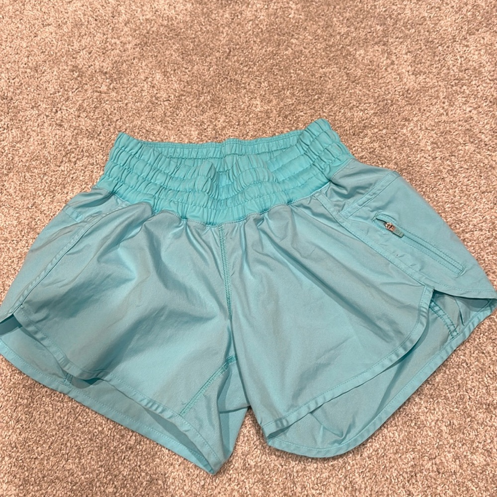 Lululemon size 6